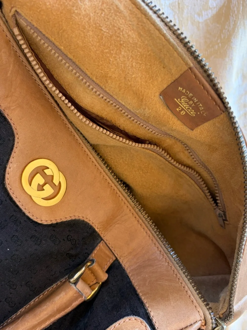 Vintage Gucci Micro GG Canvas Boston Bag Size 28 Black Tan Made in Italy - Picture 15 of 17